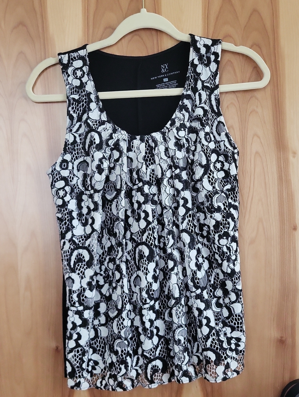 New York & Company Black and White Lace-Overlay Scoop Neck Camisole